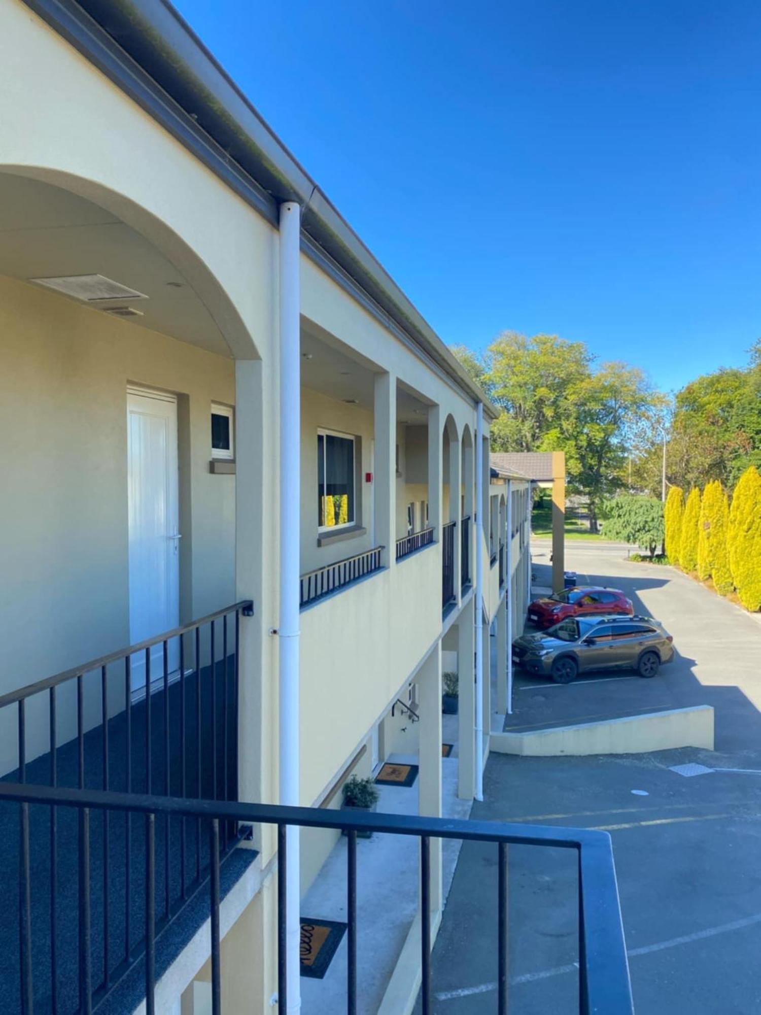 Asure Avenue Motor Lodge Тимару Экстерьер фото